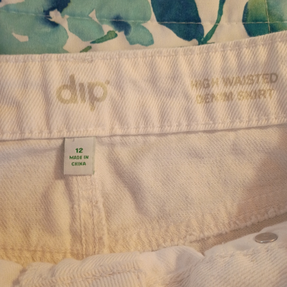 BNWOT White Jean Skirt - Picture 2 of 2